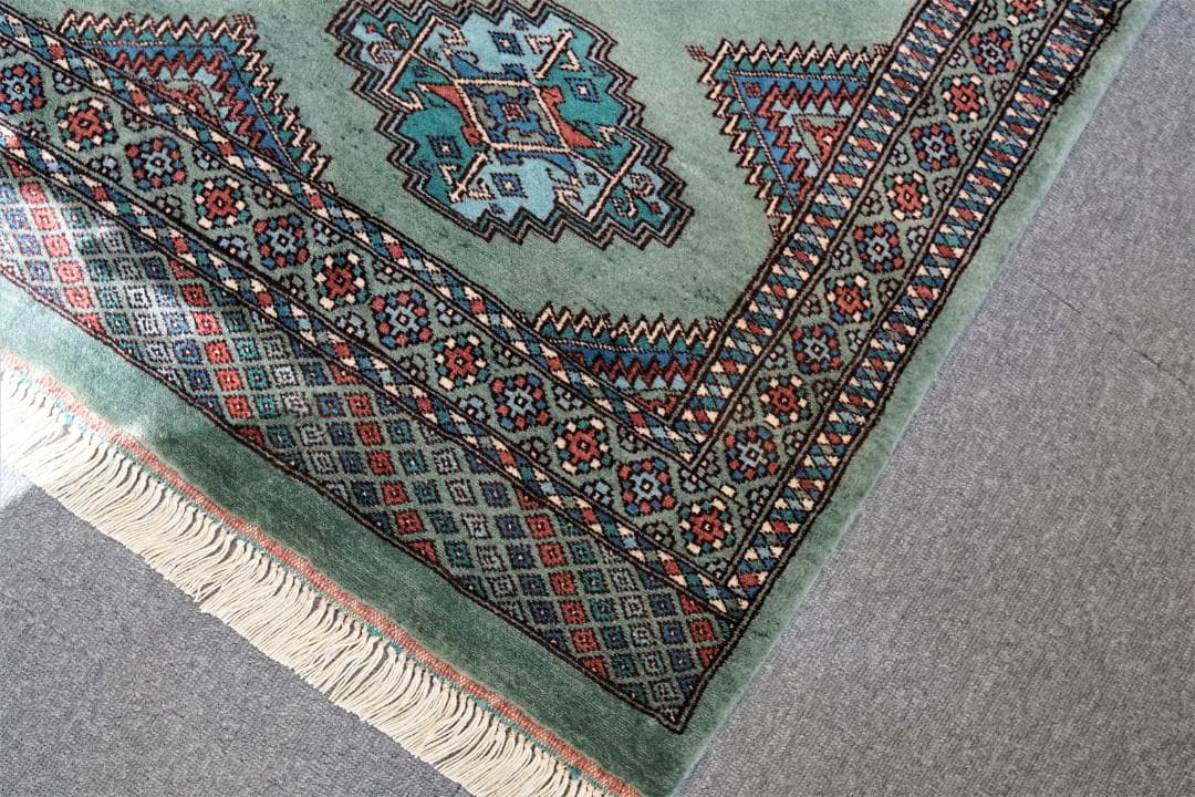 [SALE]パキスタン 手織り絨毯 ヴィンテージラグ 143cm×93cm