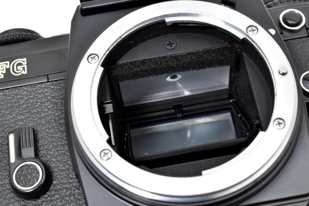 良品 NIKON FG ブラック フィルムカメラ モルト新品交換済 H274