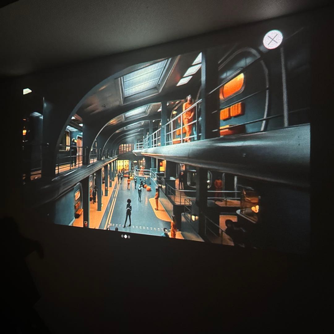 Anker 1080P レーザープロジェクター 本体