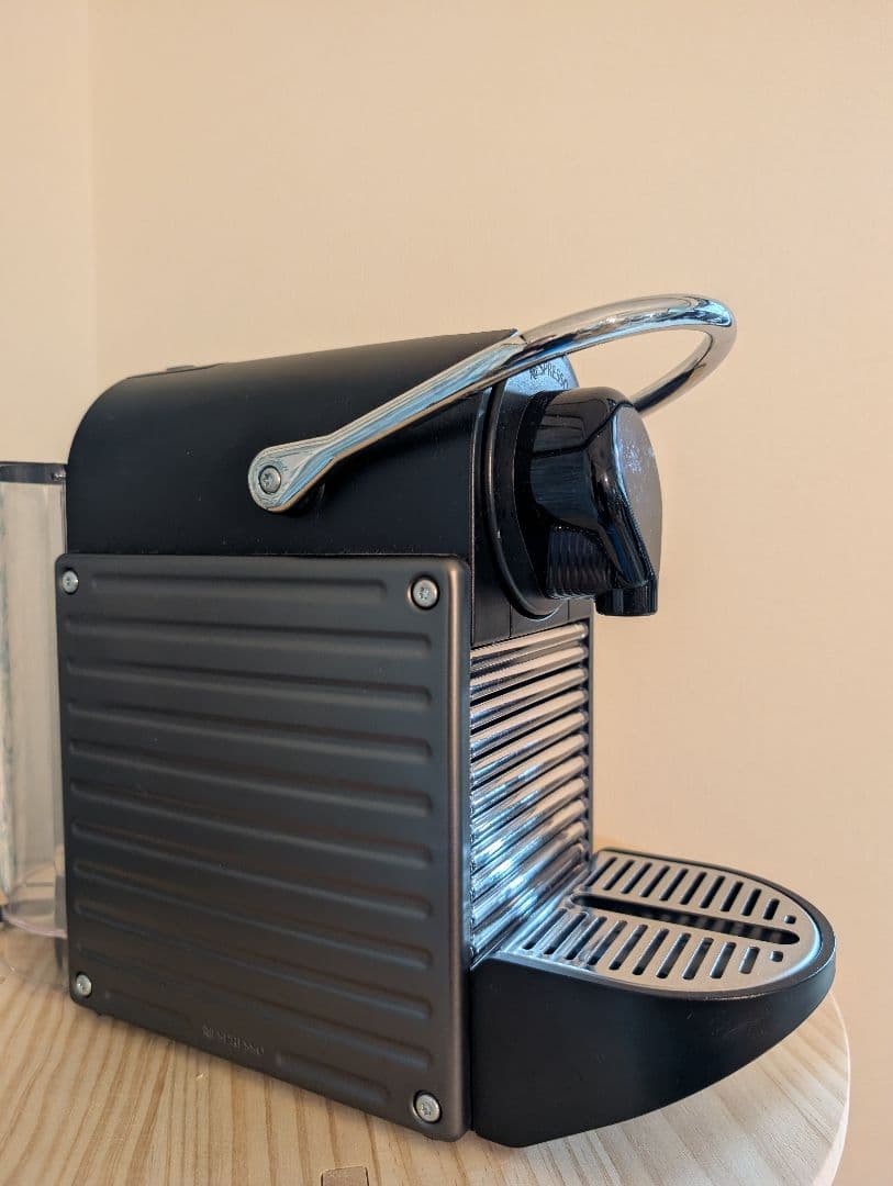 ネスプレッソ「ピクシー ツー」 チタン　2023年製