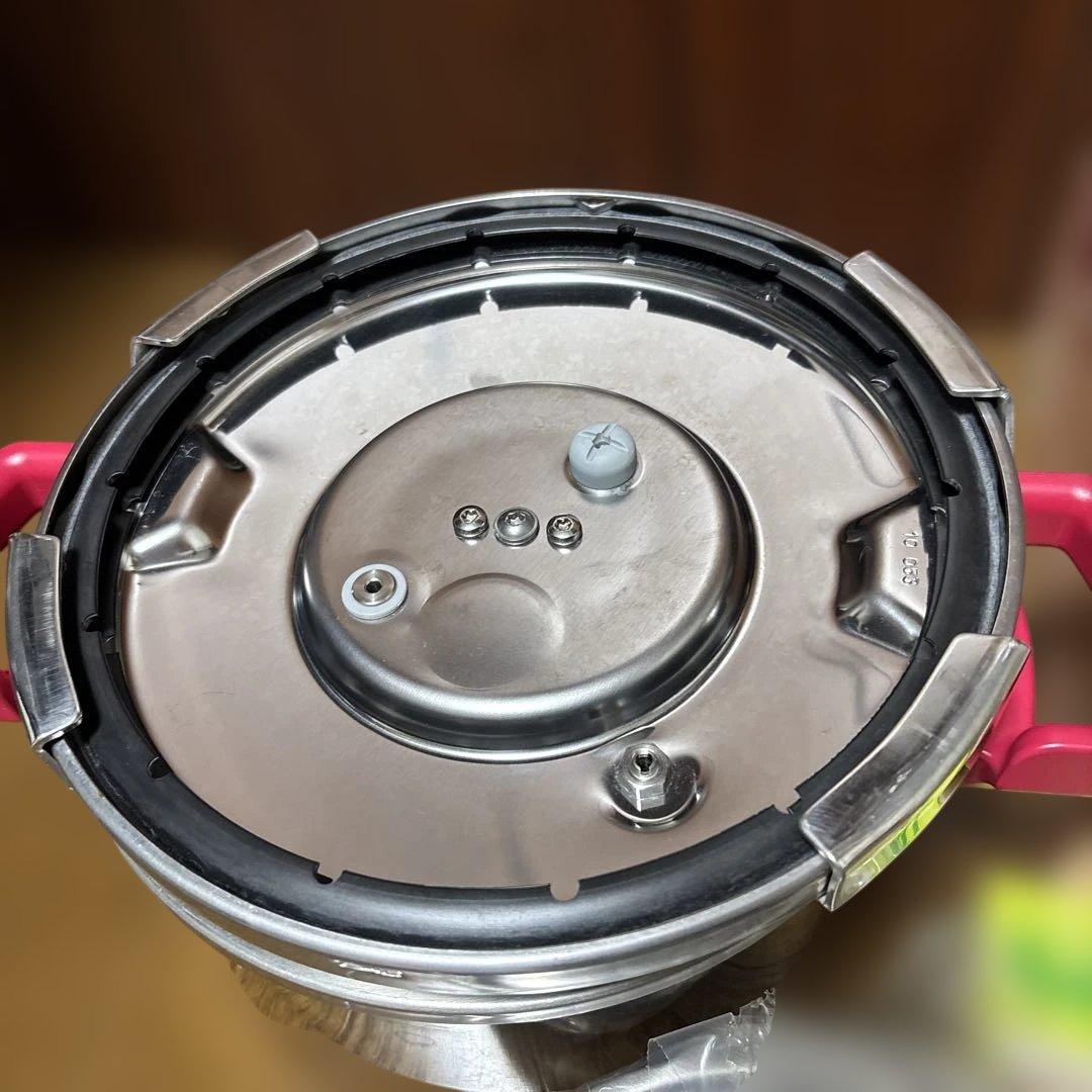 Tefal 圧力鍋 clipso ４.5リットル　未使用