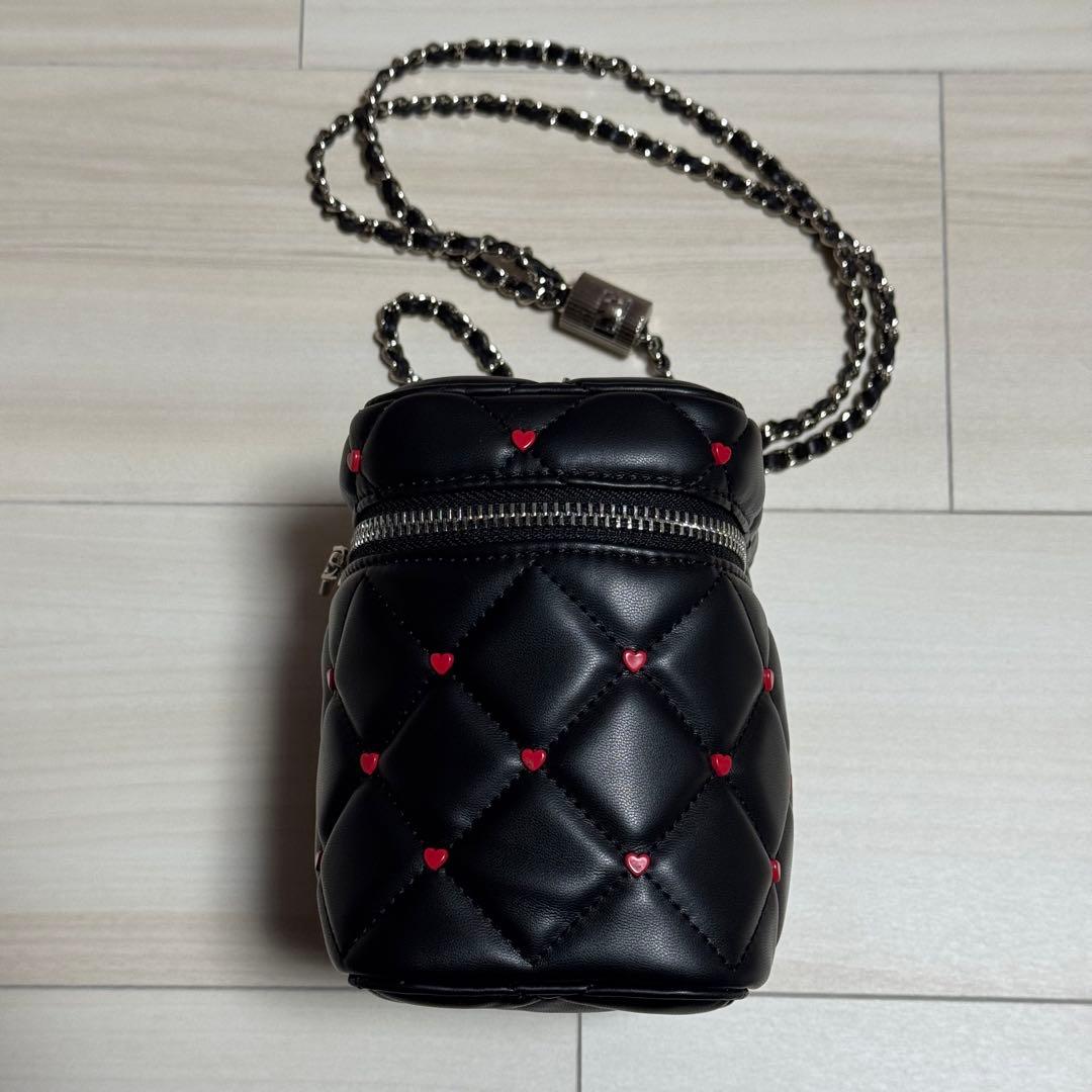 CHARLES & KEITH ネズ キルトハートプリントバッグ