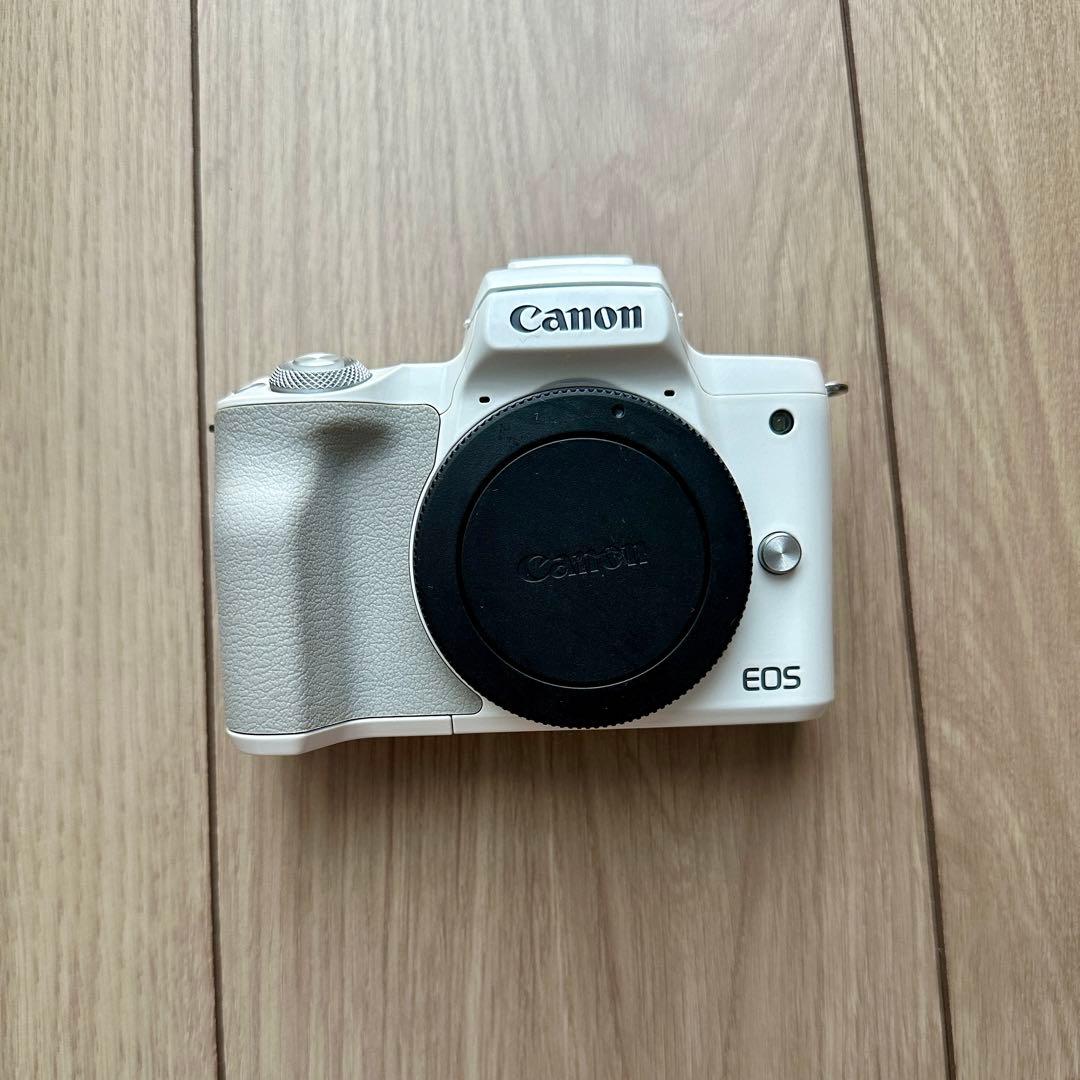 【美品】キヤノン EOS Kiss M レンズキット ホワイト(箱付き)
