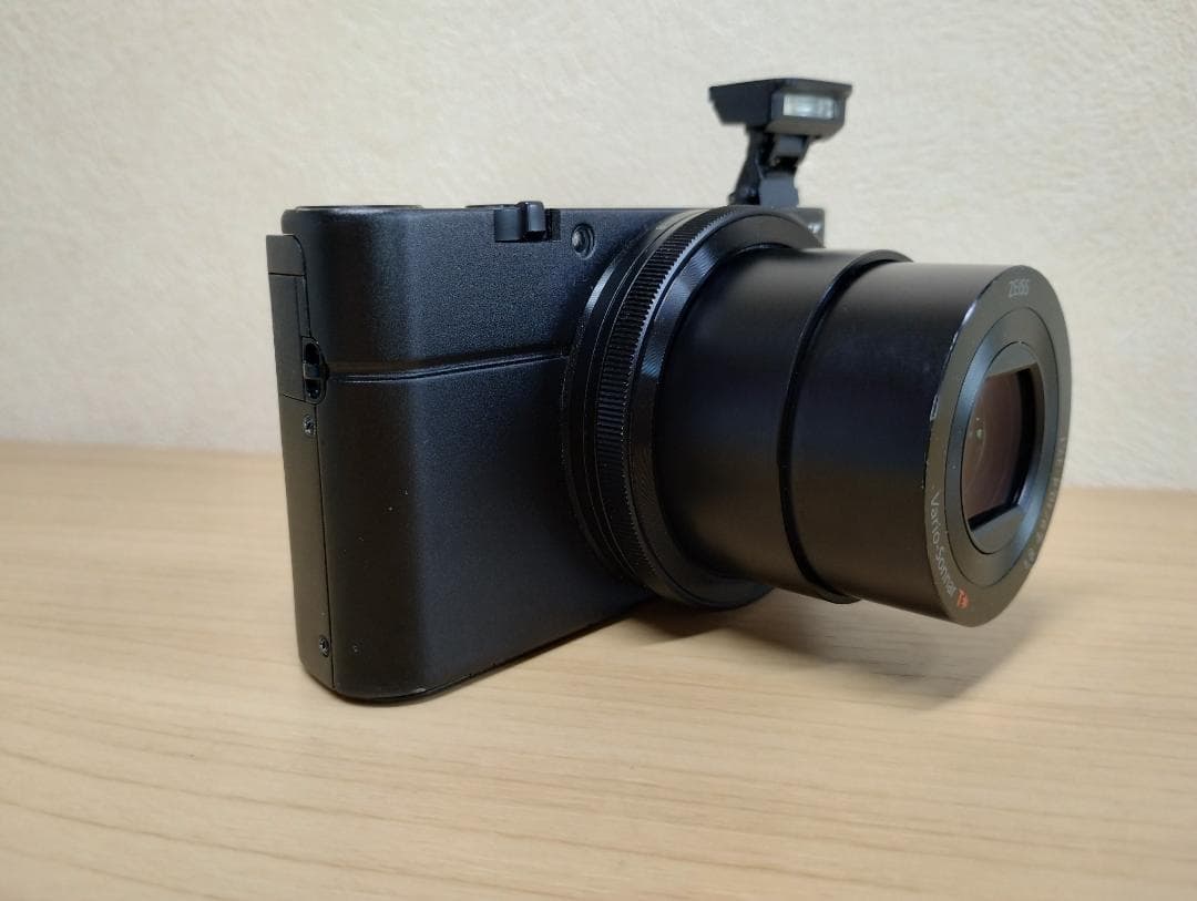 ✨V2.00✨ 希少 SONY DSC-RX100 初代 後期型 デジカメ 黒