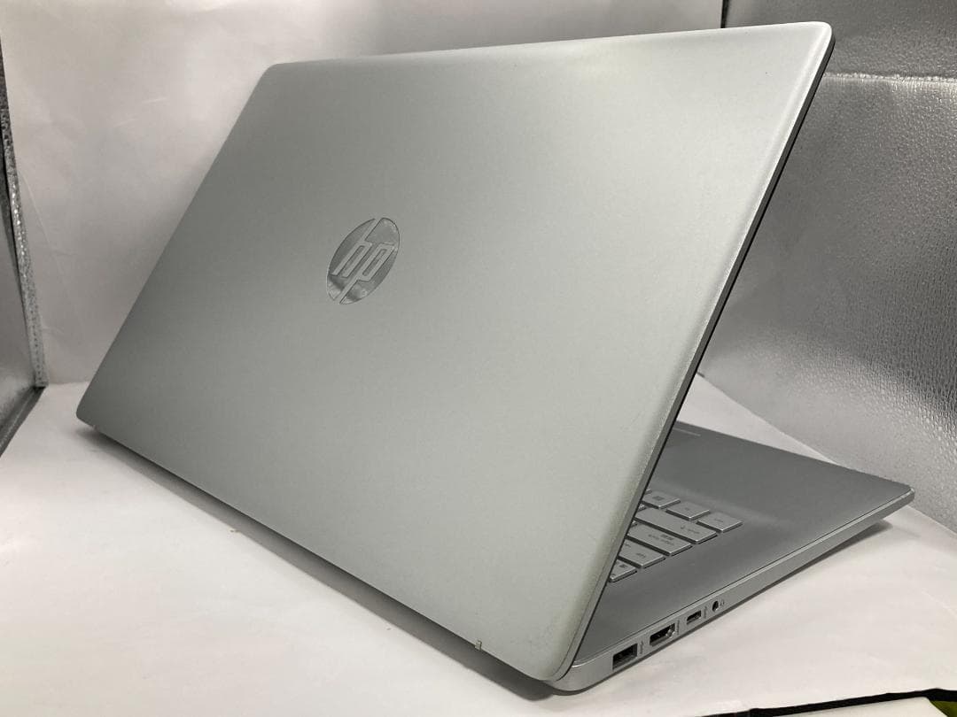 爆速Corei5第12世代/16GB/SSD512GB/Office/17.3型