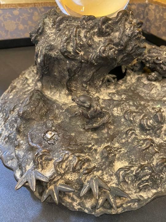 ■送料無料■ 銅器　獅子　古美術　骨董賓　岩上の獅子　水晶？
