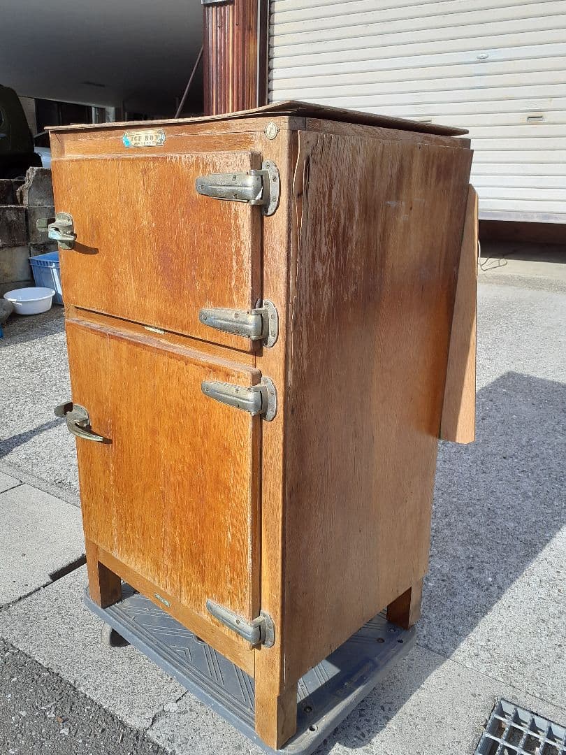 昭和レトロ アンティーク 木製 冷蔵庫　氷冷蔵庫　日本冷機　ニチレイ　骨董レトロ