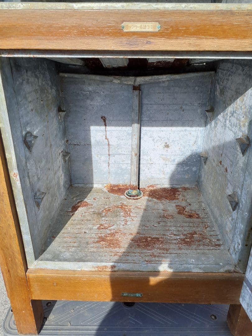昭和レトロ アンティーク 木製 冷蔵庫　氷冷蔵庫　日本冷機　ニチレイ　骨董レトロ