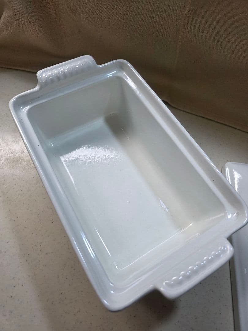 ル・クルーゼ　テリーヌレクタングル 　22cmサイズ ホワイト