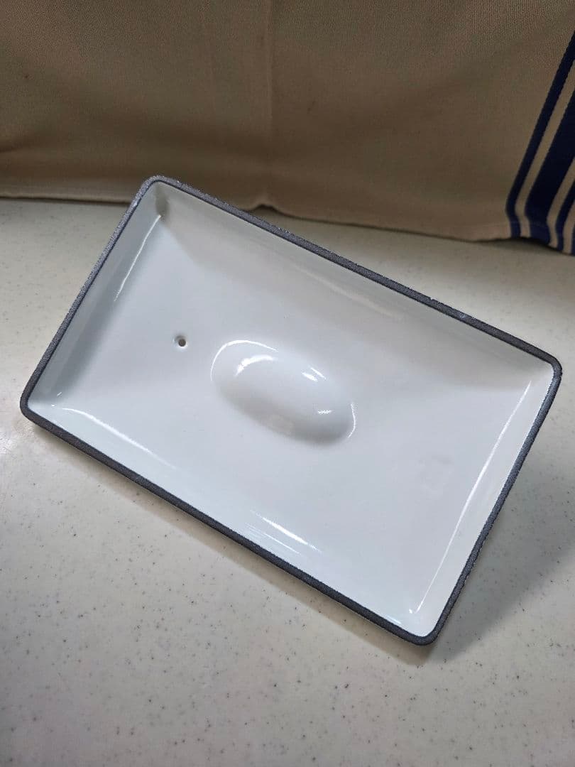 ル・クルーゼ　テリーヌレクタングル 　22cmサイズ ホワイト