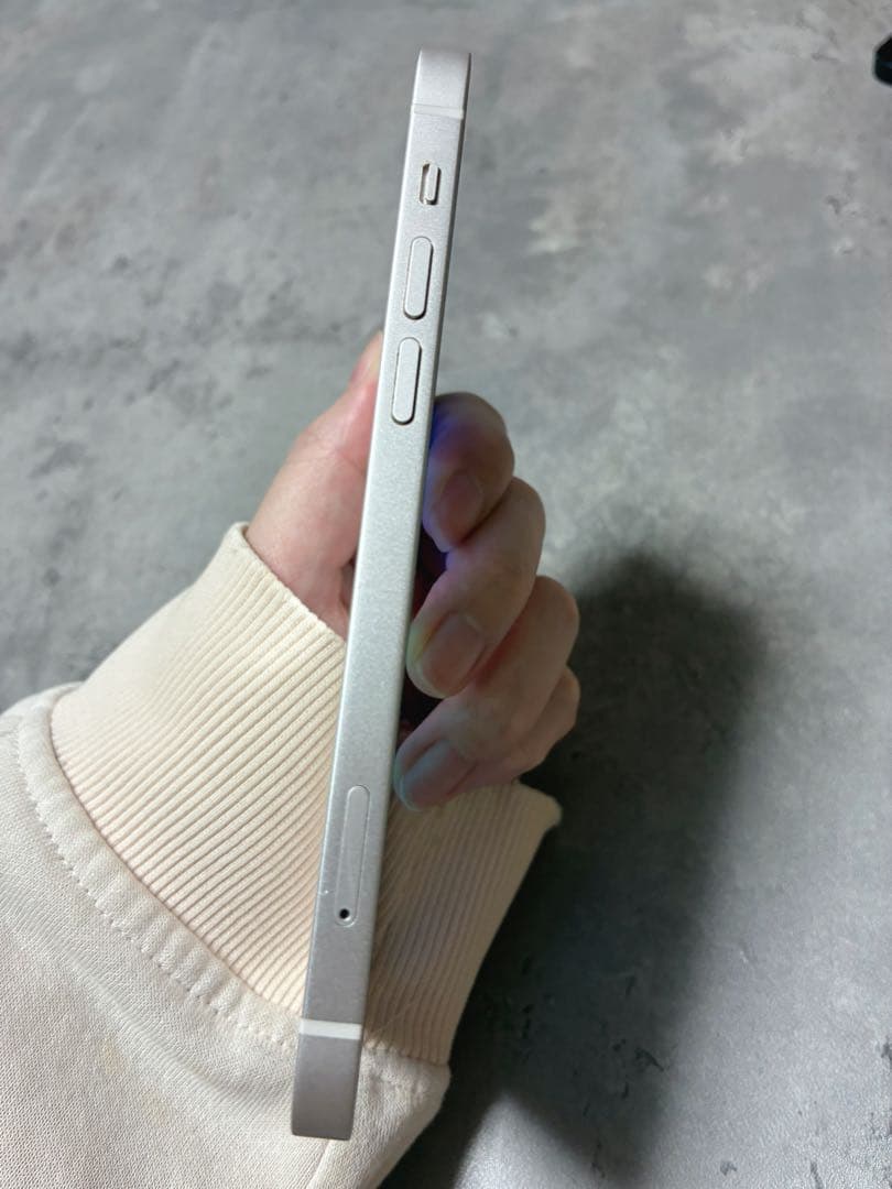 iPhone12 64GB バッテリー残量100% ホワイト SIMフリー