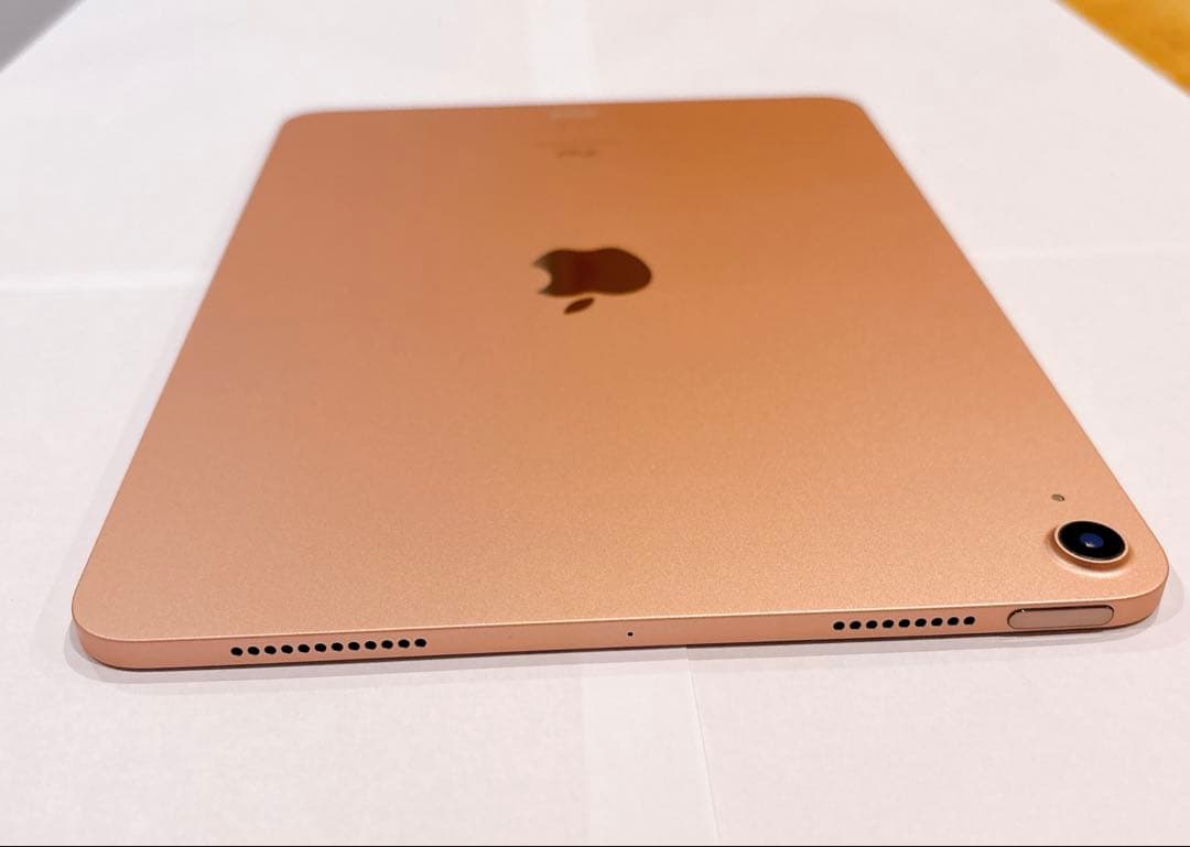 Apple iPad Air 第4世代　Wi-Fi 64GB ローズゴールド