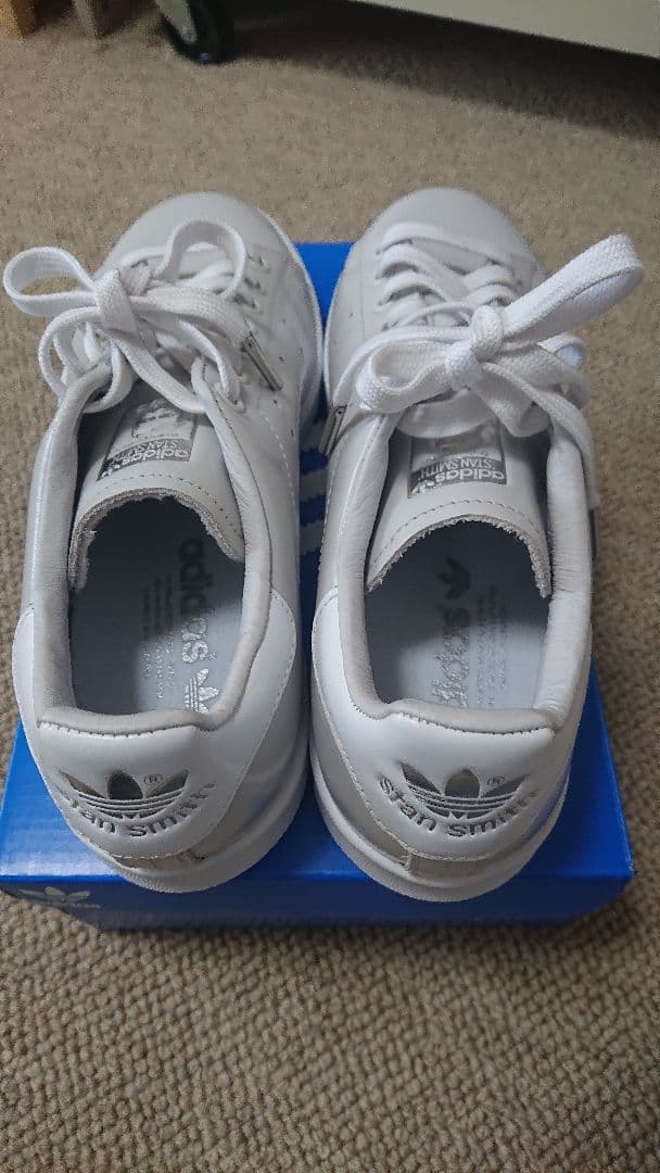 アディダススタンスミス