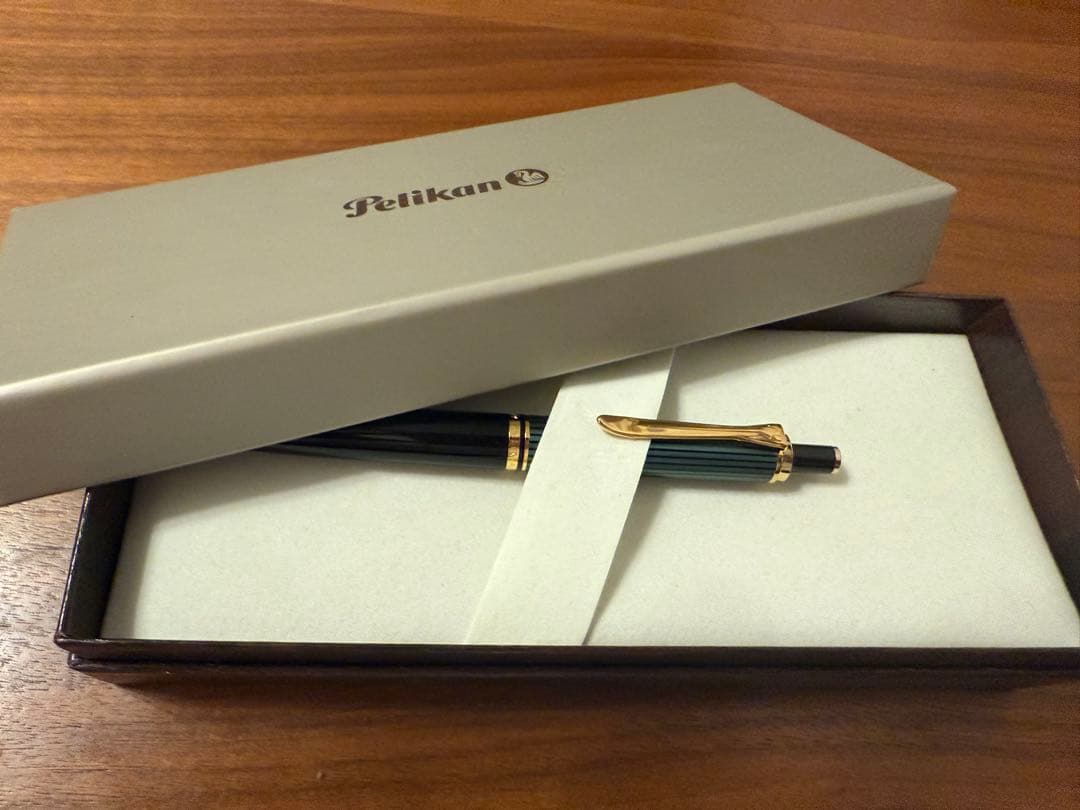 【新品未使用】ペリカン PELIKAN スーベレーン K400 ボールペン 緑