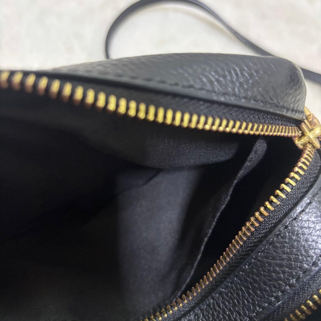 【未使用級】Tory Burch ブラック レザーショルダーバッグ カメラ 2層