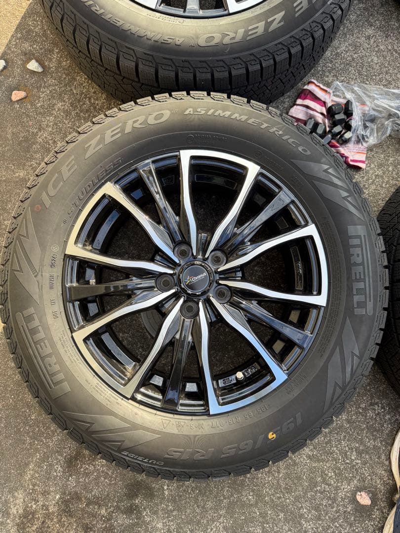 【1シーズンのみ】15in スタッドレス＋ホイール4本｜ピレリ ICE ZERO