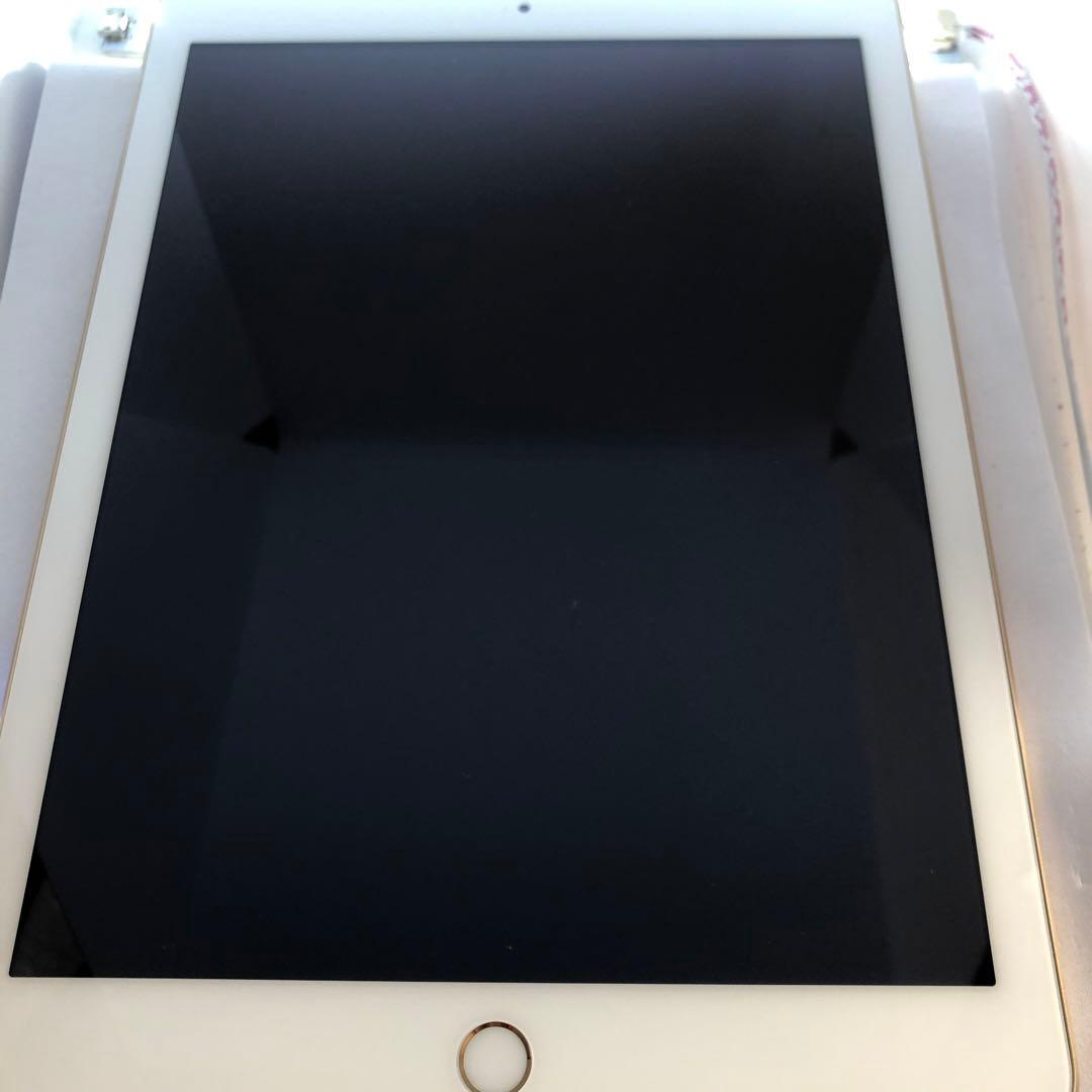 【完動品】iPad 第5世代 128GB Wi-Fi 【付属品】【すぐ発送】