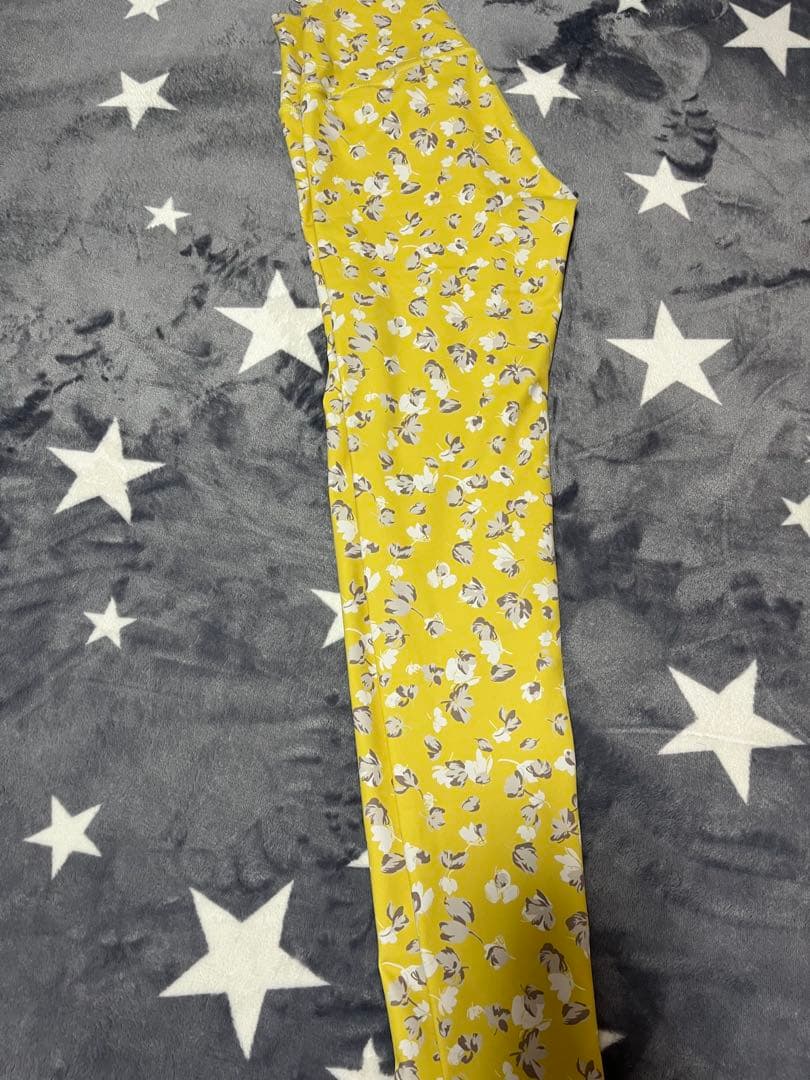 ヨガウェア　ピラティスウェア　SAKULA