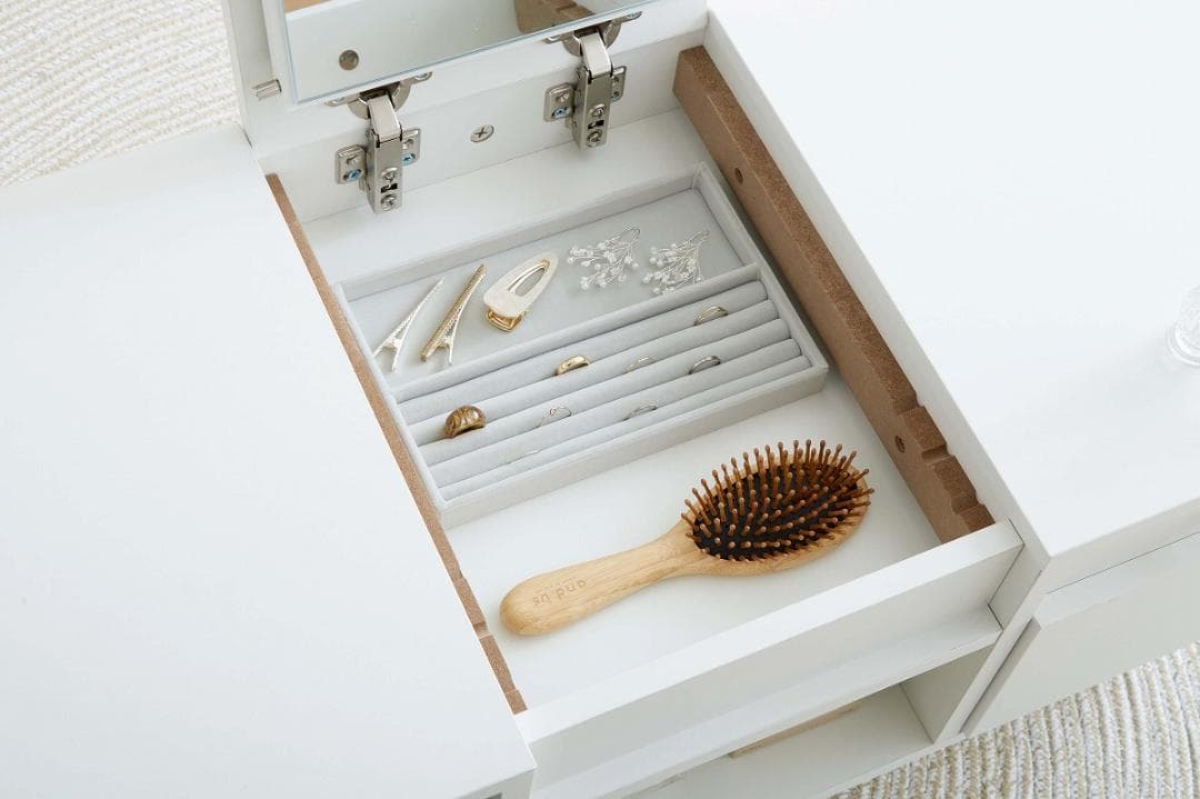 《新品・送料無料》Charme ドレッサーテーブル