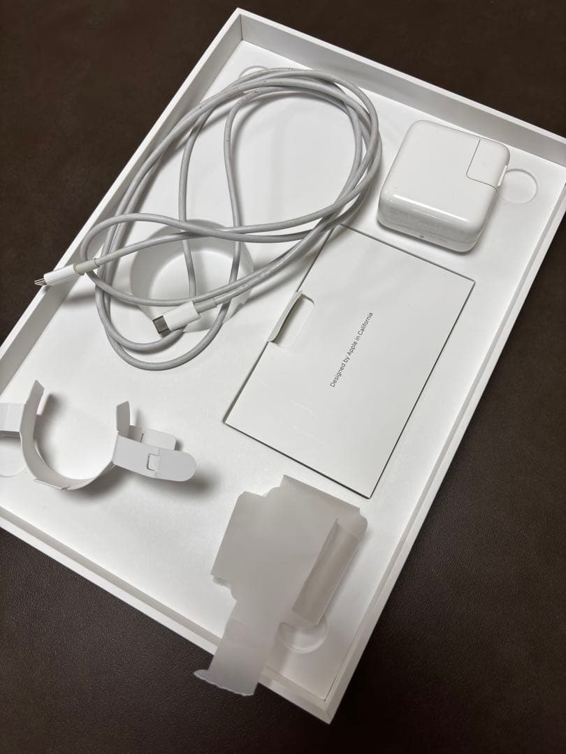 【美品】Apple MacBook Air ゴールド メモリ16GB、256GB