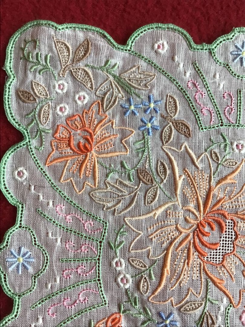 汕頭 刺繍とレースのホワイト、多色 ハンカチセット スワトウ 5枚