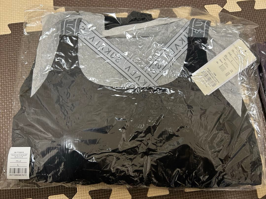 【SUKALA】ベーシックバックフレアタンクトップ　ブラック　L