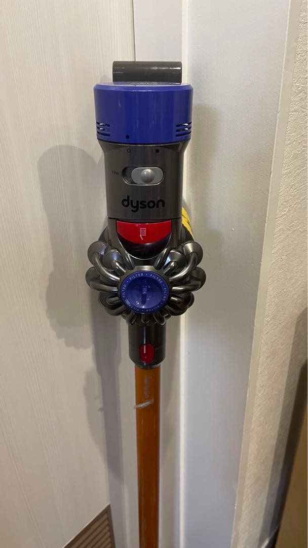 Dyson スティッククリーナー本体 各種アタッチメント付き