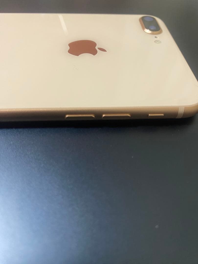 iPhone 8 Plus　ゴールド 本体のみ64GB SIMフリー