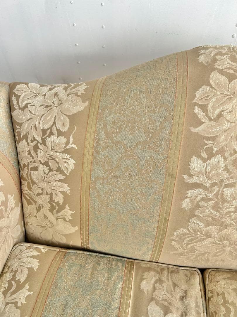 523 チェア イーセンアーレン ソファ 3人 猫脚 クラシック 大塚家具　b