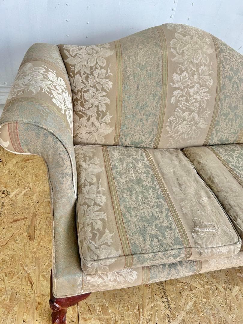 523 チェア イーセンアーレン ソファ 3人 猫脚 クラシック 大塚家具　b