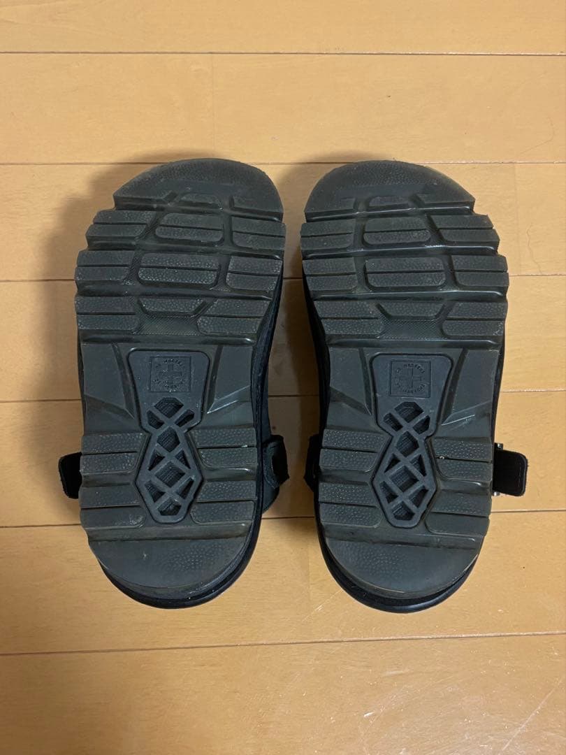 Dr. Martens ブラックサンダル