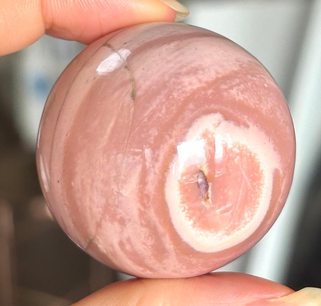 凄くレア　高品質　オーストラリアンピンクオパール　スフィア