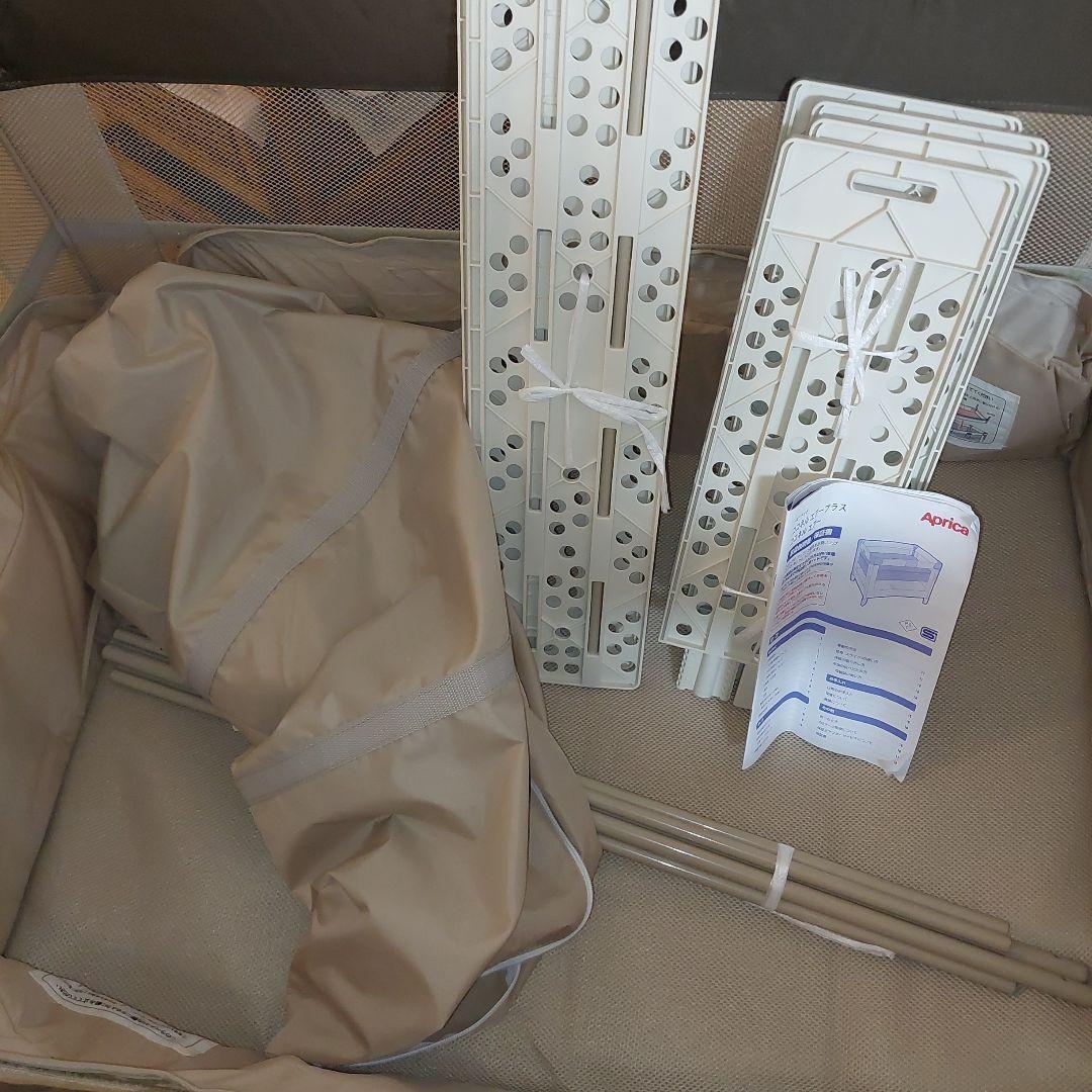 ★引渡し歓迎★ アップリカ　ココネルエアープラス ベビーベッド　折りたたみ