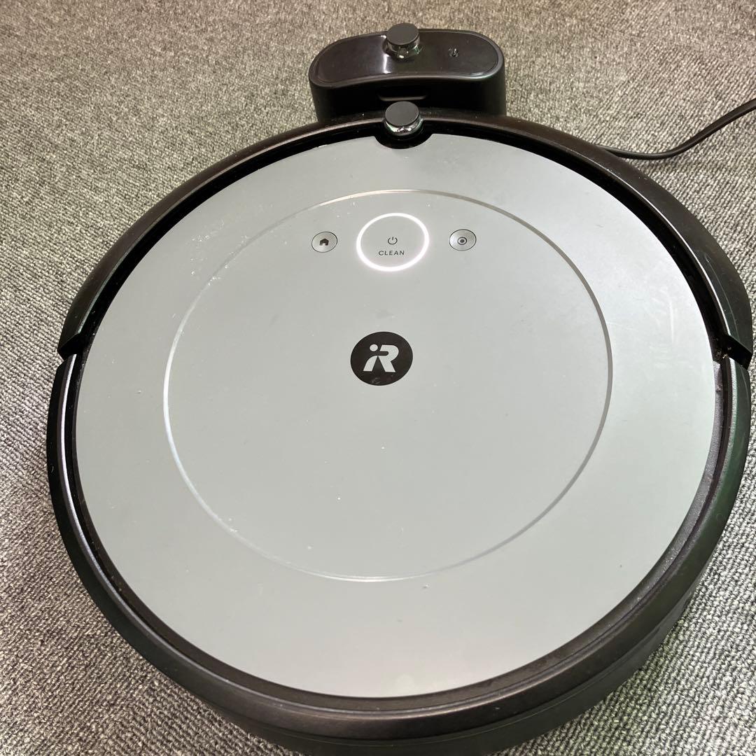 iRobot ルンバ　Roomba i2 ロボット掃除機本体　替えフィルタ付き
