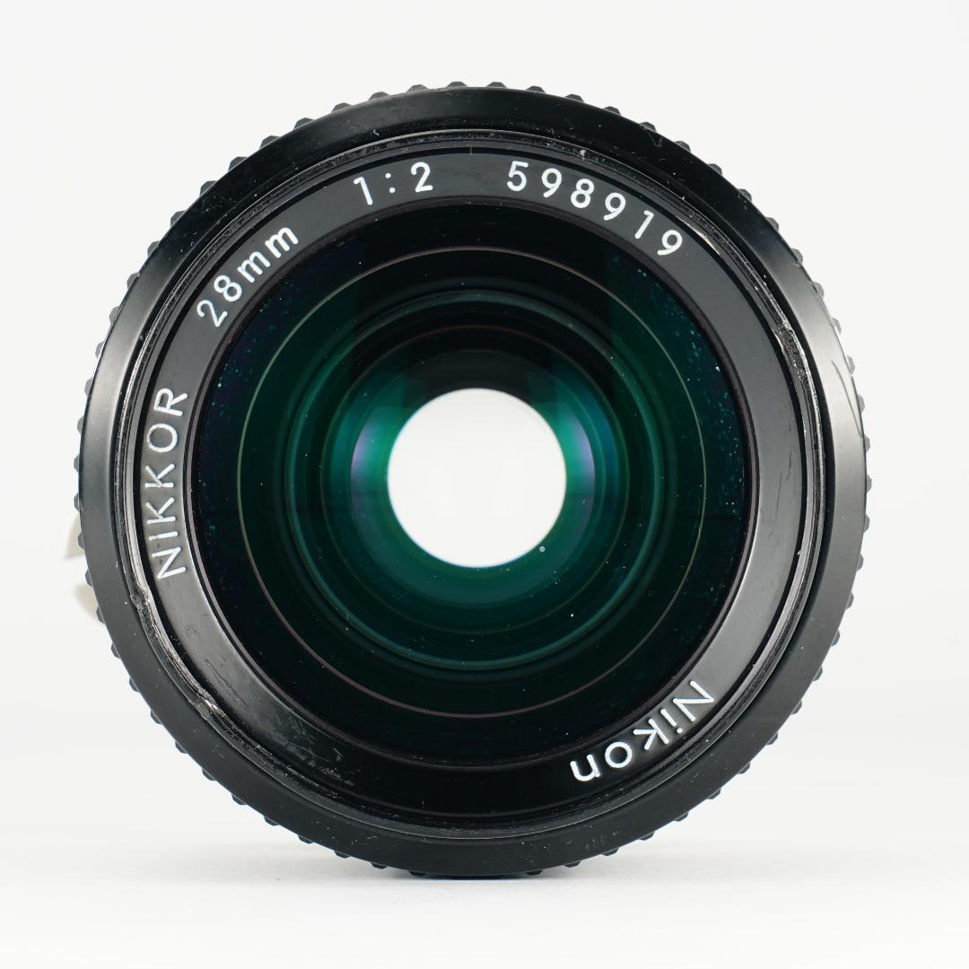 【寄れる大口径】Nikon Ai-s Nikkor 28mm F2 919