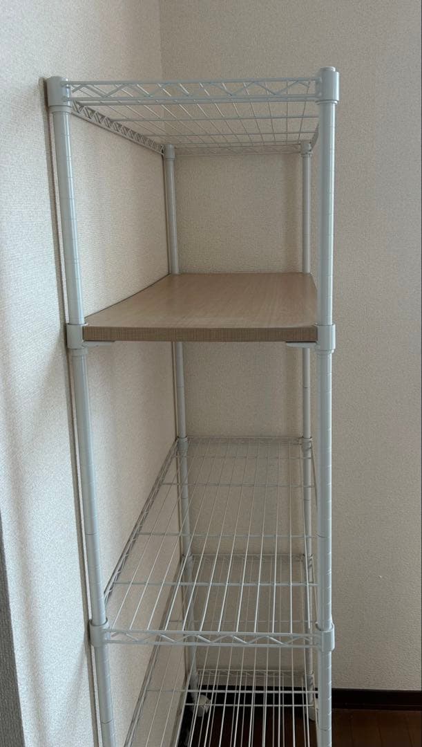 ホワイト スチールラック 4段 木製棚板付き