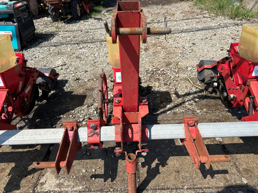 宮崎　向井工業 ごんべえ　トラクター　種まき機　ベルト繰上式　3条 TS-570