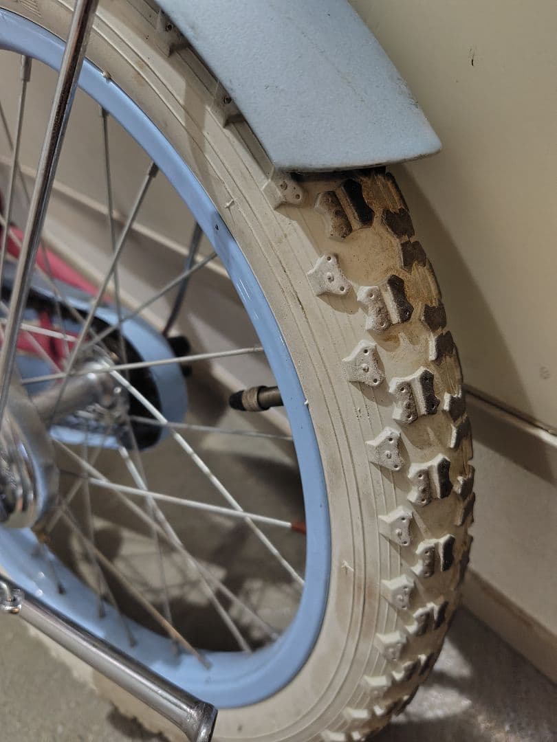 18インチ？ピンクの幼児用自転車 前カゴ付き