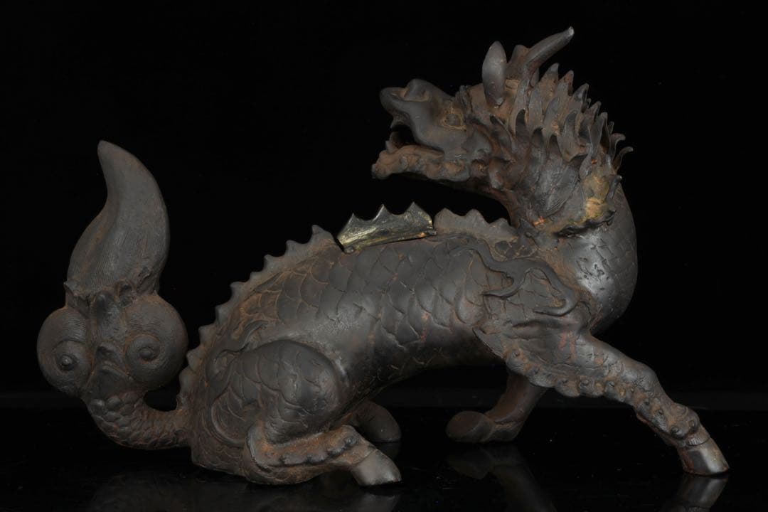 中国古玩 古銅製 麒麟香炉 細密彫刻 霊獣 瑞獣 香道具 唐物 古美術 骨董品