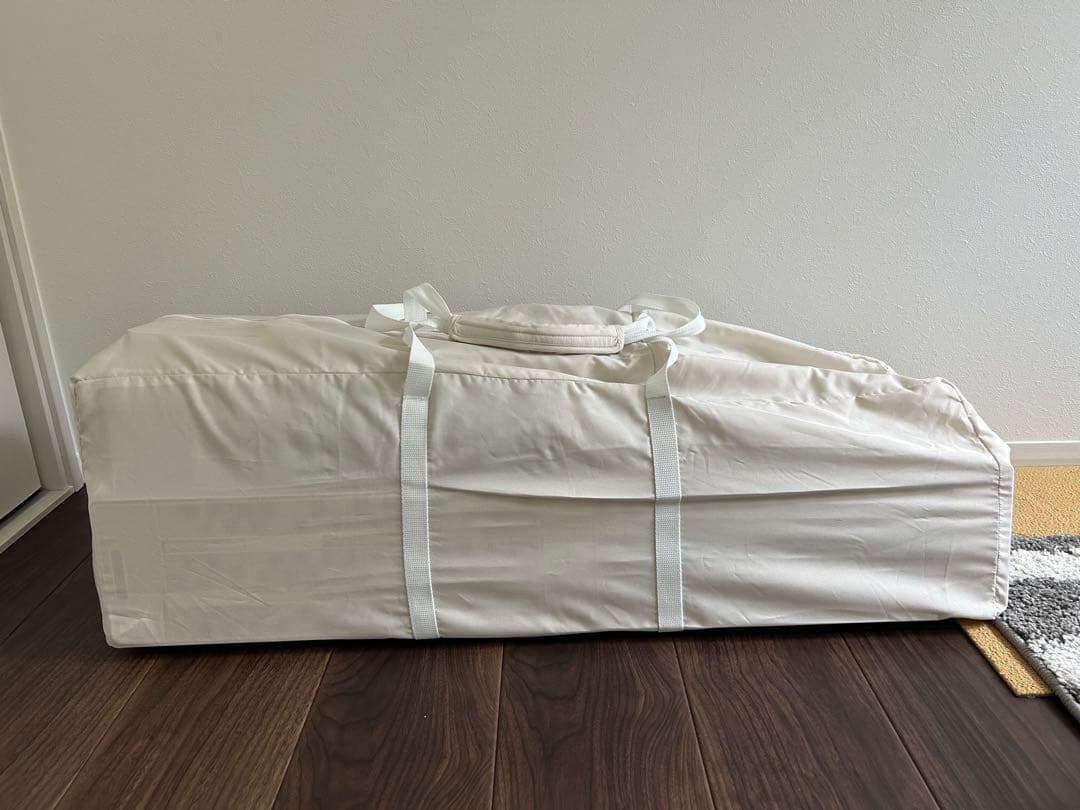 アップリカ　ココネルエアープラス　ホワイトグレー