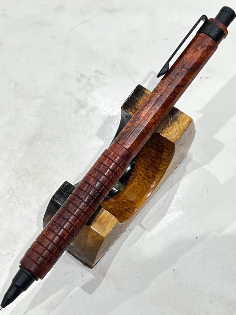 aikok　orenznero 0.3mm 本花梨瘤12角軸/グリップ格子