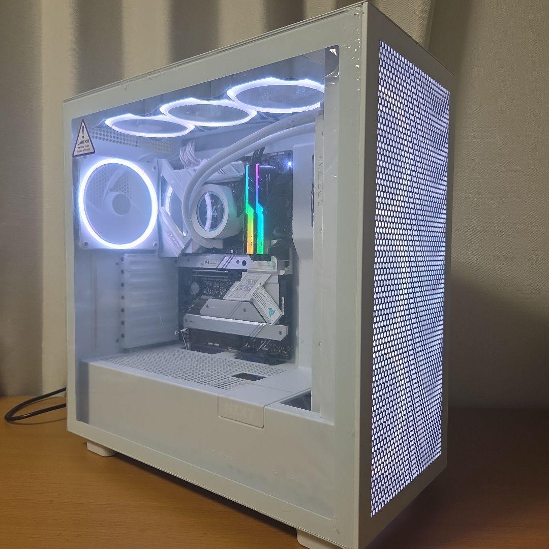 自作PC (CPU i9-13900k/ASUS Z690/DDR4 16GB)