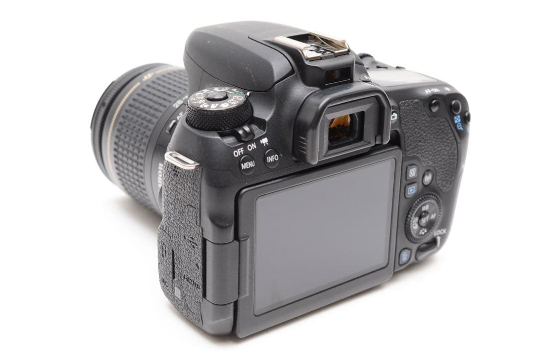 保証付き/デジタル一眼レフカメラ Canon EOS 9000D標準レンズセット