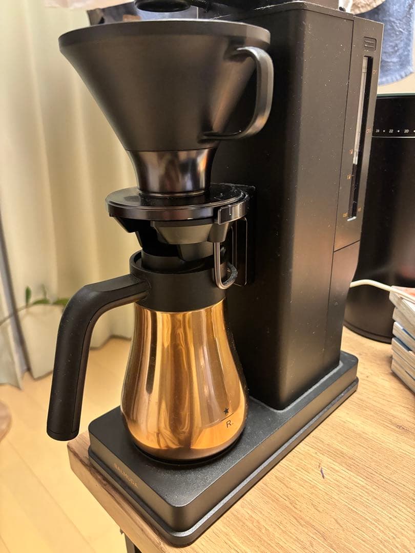 R+ ステンレス製コーヒーポット ゴールド