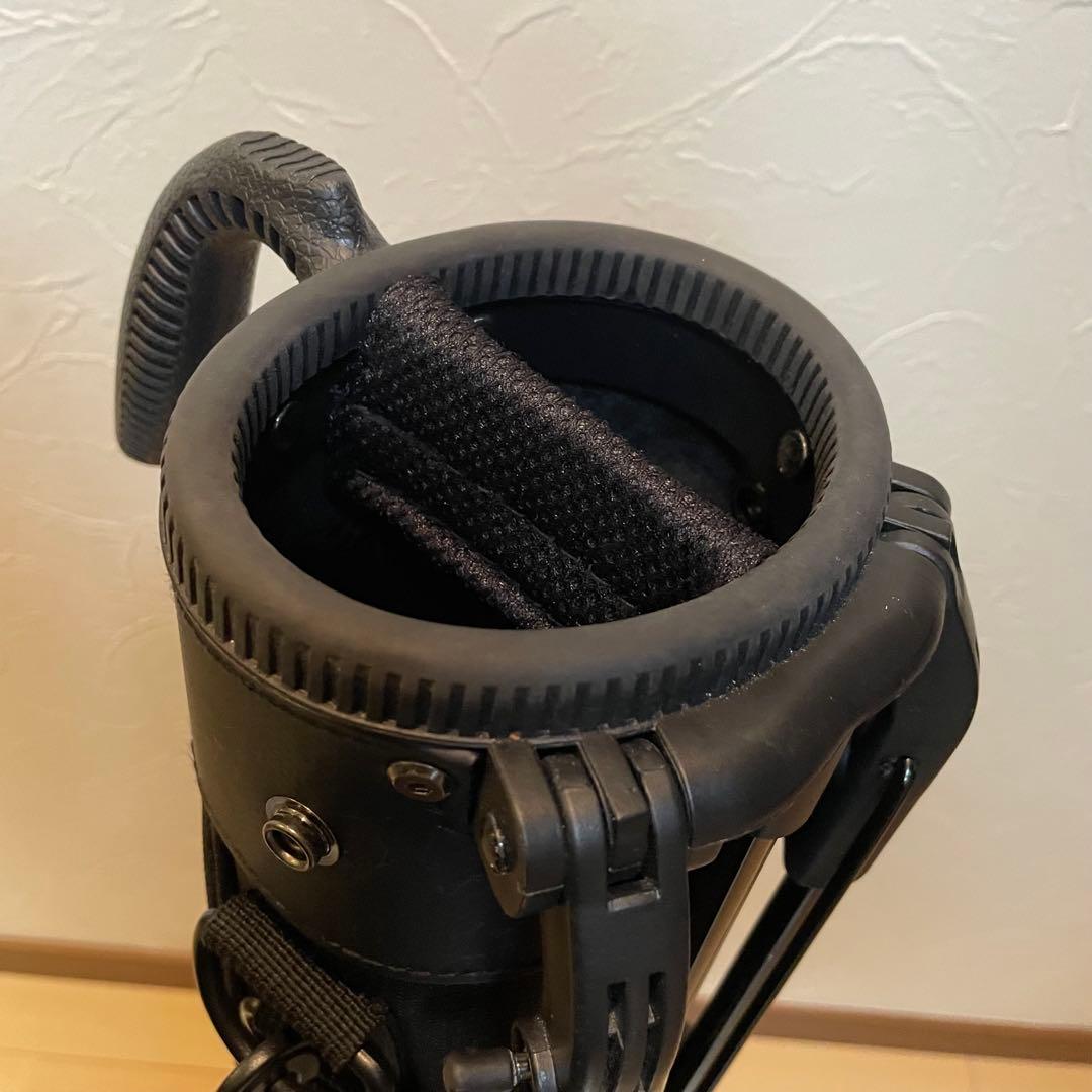 ニューエラ(NEW ERA)セルフスタンドバッグ ブラック / 金ロゴ