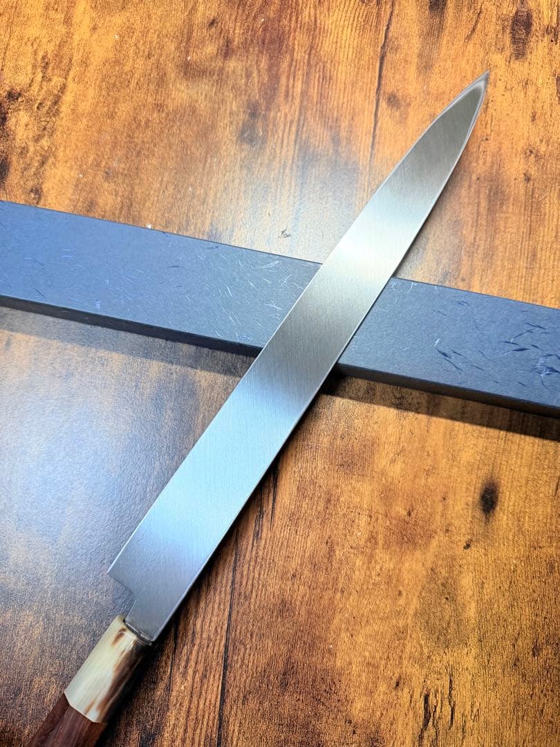 【堺刃物】刺身 柳刃　包丁　尺　銀三鋼　紫檀八角水牛柄　鞘付き