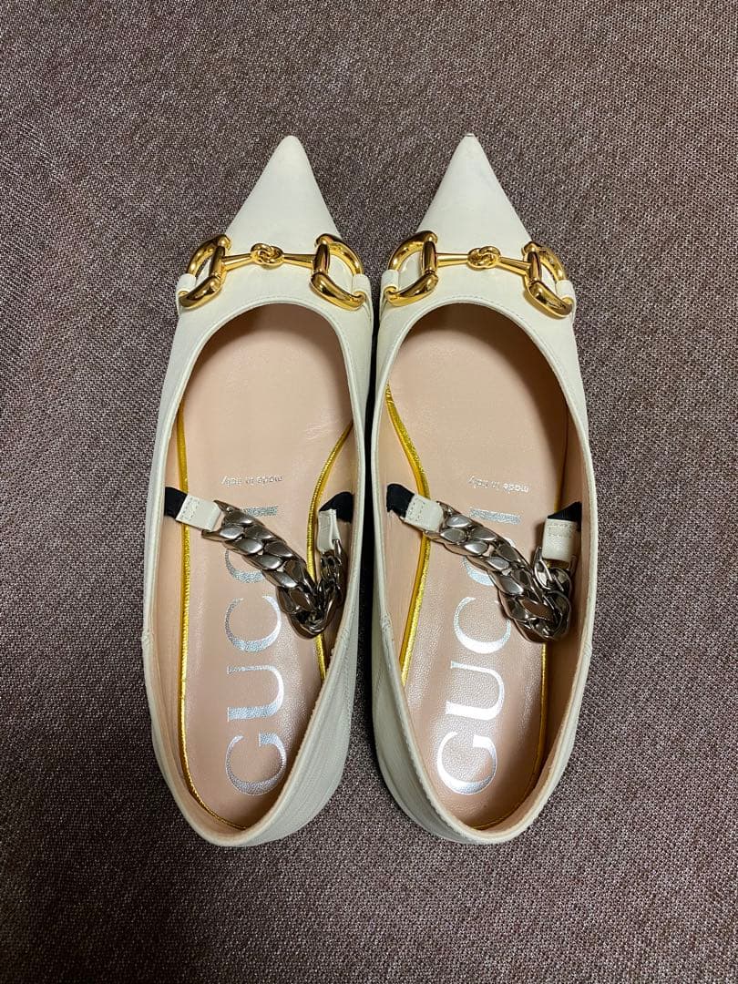 GUCCI ホースビット　フラットシューズ　グッチ　ポインテッドトゥ