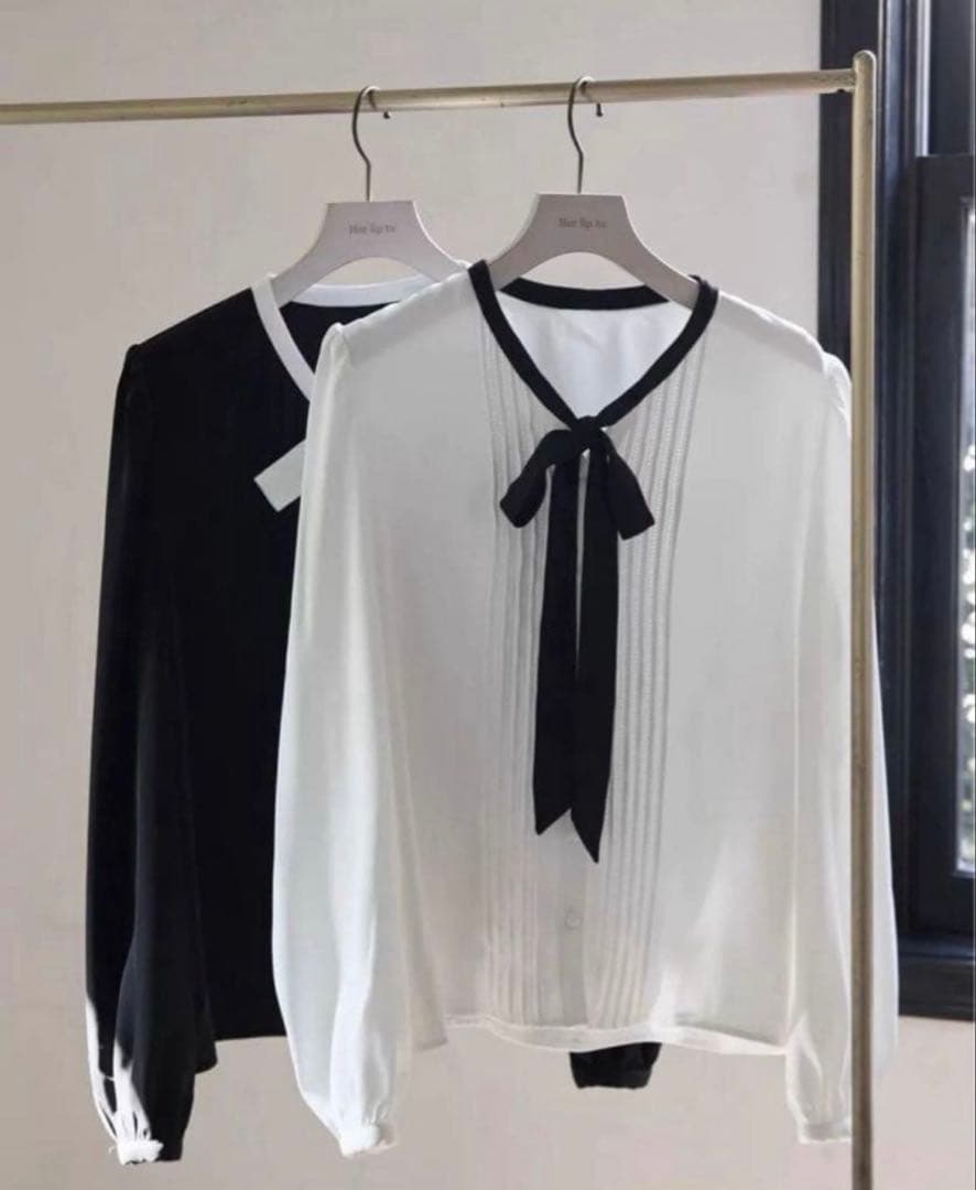 ハーリップトゥ　Bicolor Tuck Bow Blouse white /M