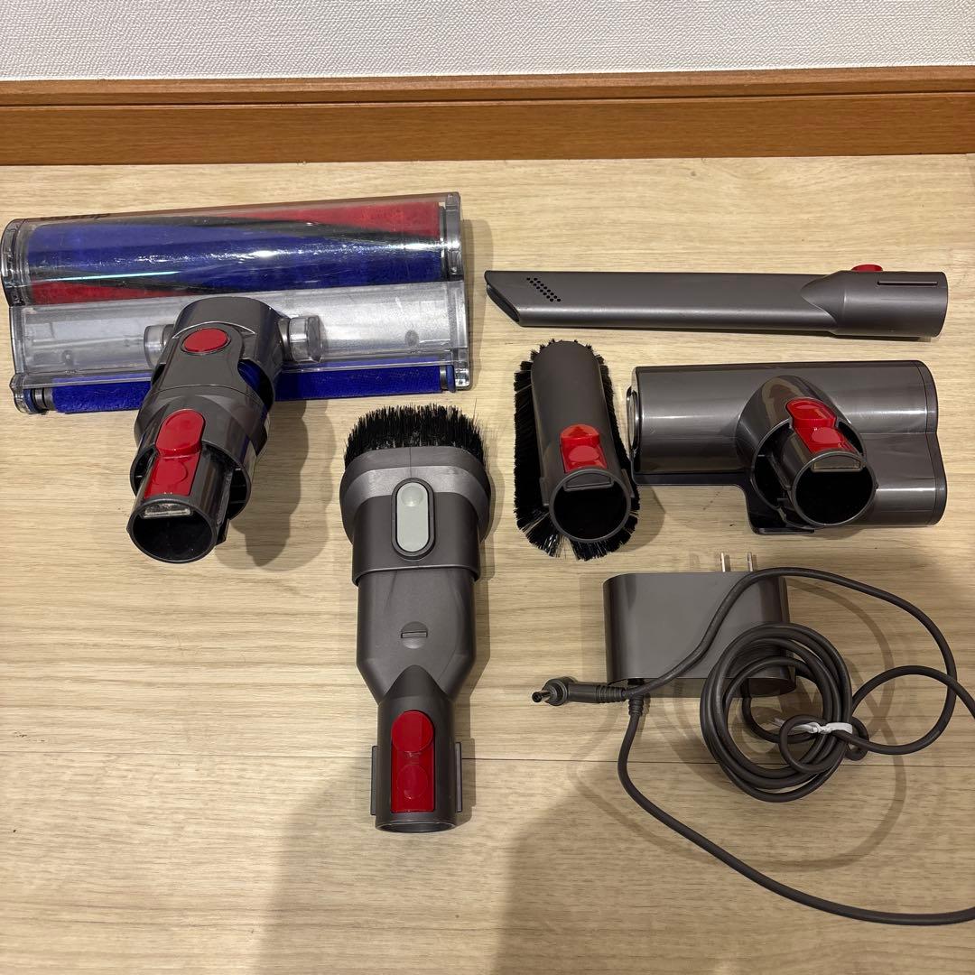 【分解清掃済動作品】ダイソン　SV15 V11 コードレスクリーナーセット　美品
