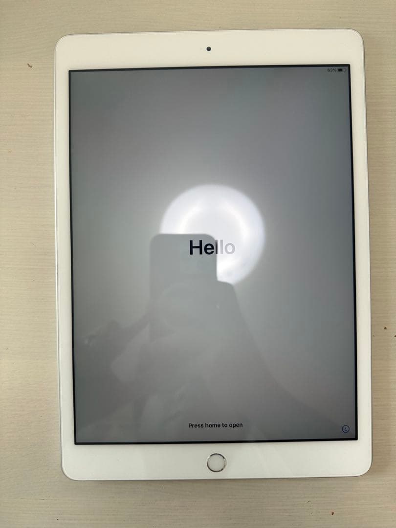 【未使用】Apple iPad シルバー 本体　第7世代　32GB